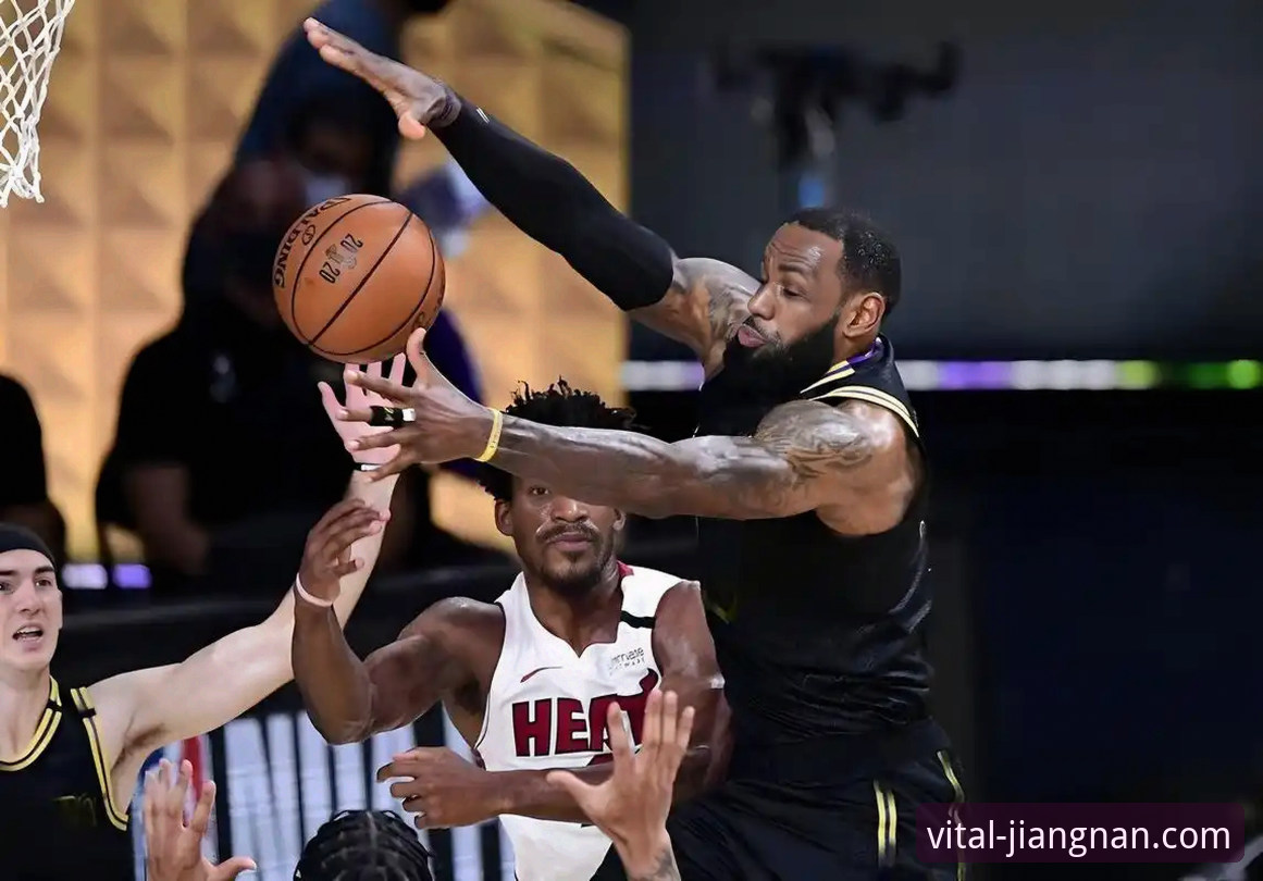 NBA常规赛湖人客场险胜步行者最新动态，多巨头火力全开引行业热议